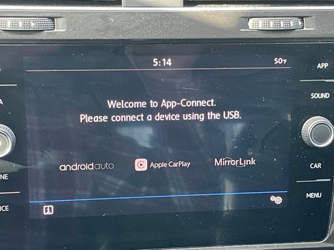 Used 2019 Volkswagen Golf SE w/ Driver Assistance Package image 17