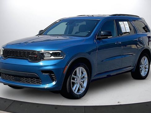 Certified 2025 Dodge Durango GT AWD/4WD image 4