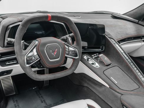 Used 2023 Chevrolet Corvette Stingray Premium Cpe w/ Z51 Performance Package RWD image 14