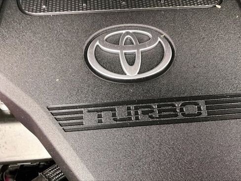 Used 2024 Toyota Grand Highlander Limited image 33