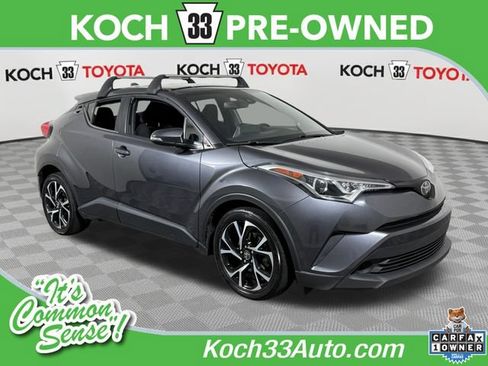 Used 2019 Toyota C-HR XLE FWD image 1