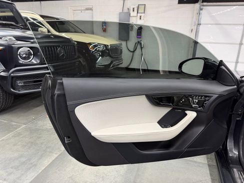 Used 2023 Jaguar F-TYPE R-Dynamic image 21
