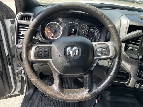 Used 2022 RAM 5500 Tradesman w/ Chrome Appearance Group AWD/4WD image 16