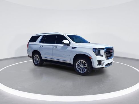 Used 2024 GMC Yukon SLT image 2