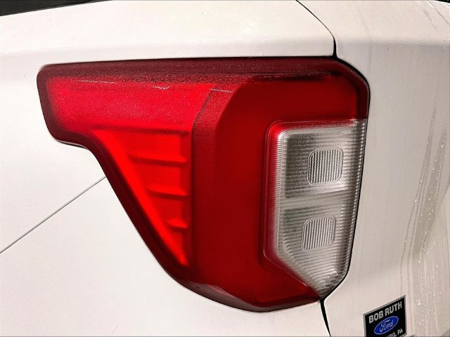 Used 2023 Ford Explorer XLT w/ Equipment Group 202A AWD/4WD image 29