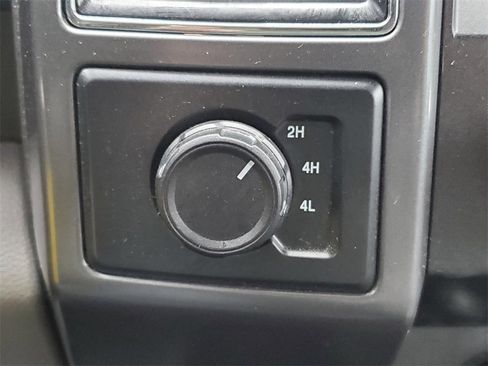 Used 2019 Ford F150 XLT w/ Equipment Group 302A Luxury image 31