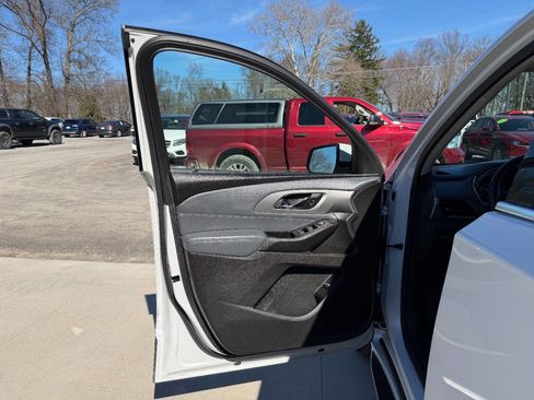 Used 2019 Chevrolet Traverse LT image 21