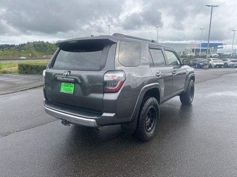 Used 2020 Toyota 4Runner TRD Off-Road Premium AWD/4WD image 7