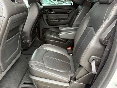Used 2017 GMC Acadia Limited SLT FWD image 38