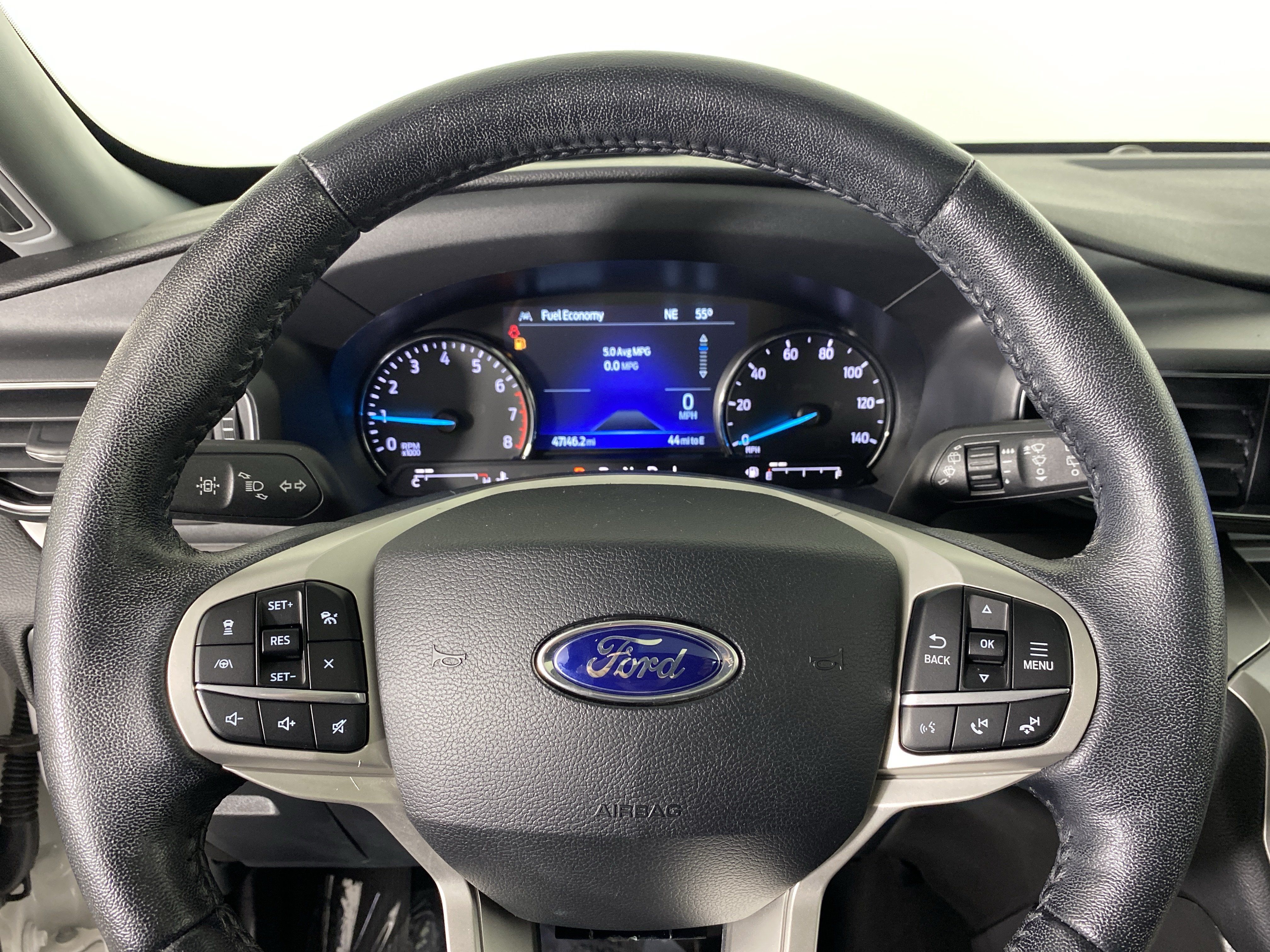 Used 2022 Ford Explorer XLT w/ Equipment Group 202A AWD/4WD image 22