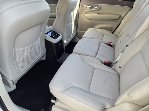 New 2026 Volvo XC90 T8 Ultra image 31
