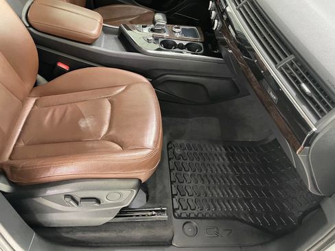 Used 2017 Audi Q7 3.0T Premium Plus image 35