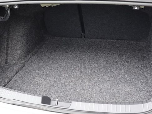 Used 2025 Volkswagen Jetta SE FWD image 24