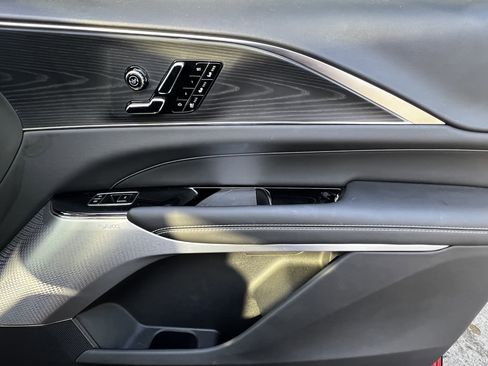 Used 2025 Cadillac Lyriq Sport image 44