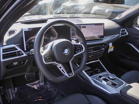 New 2026 BMW 330i Sedan w/ M Sport Package image 15