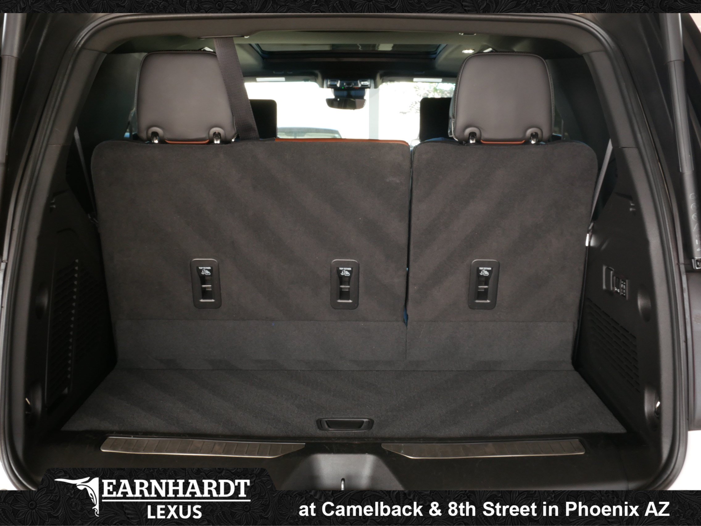 Used 2023 GMC Yukon Denali Ultimate AWD/4WD image 27