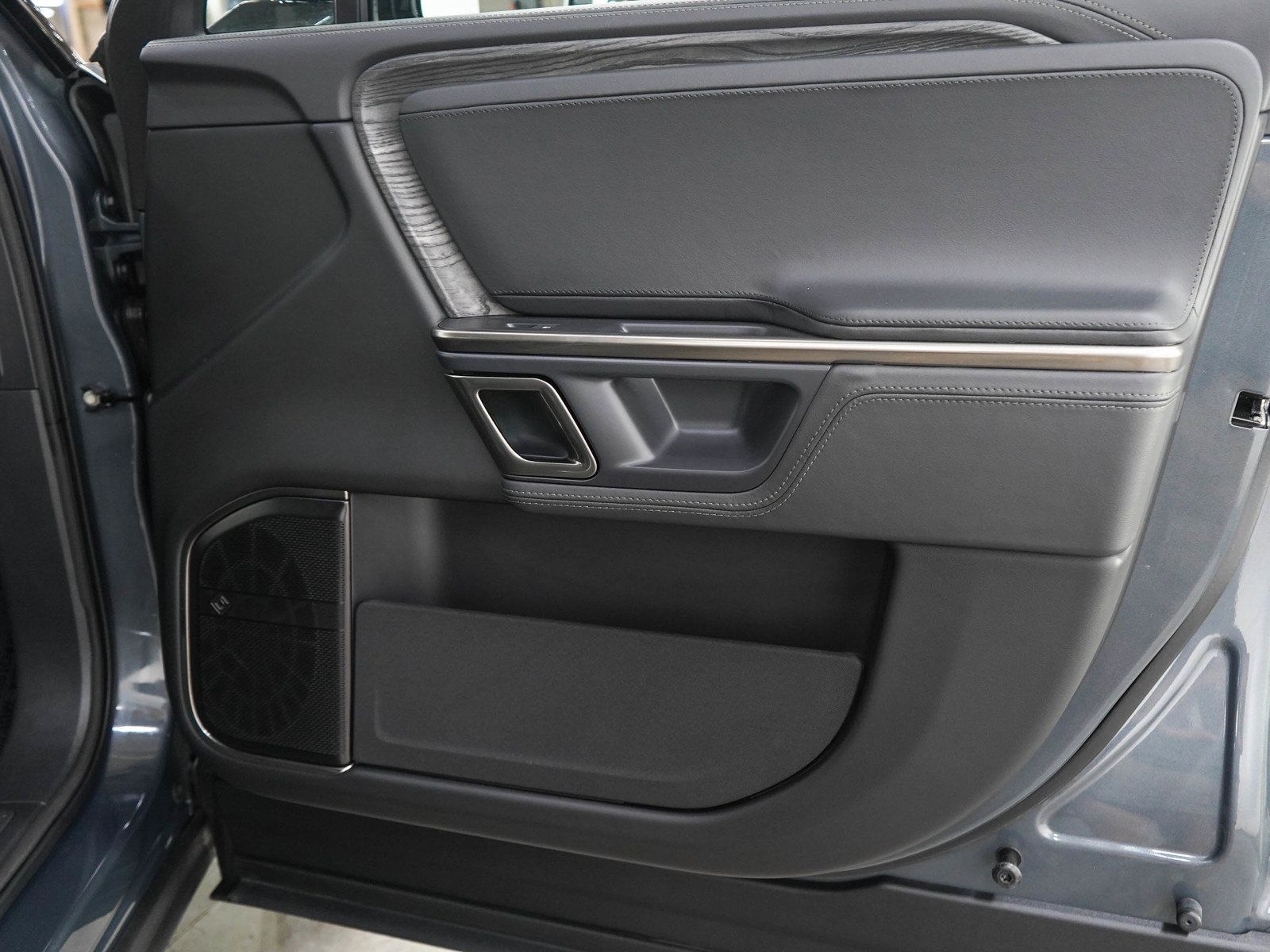 Used 2023 Rivian R1S Adventure Quad AWD/4WD image 9