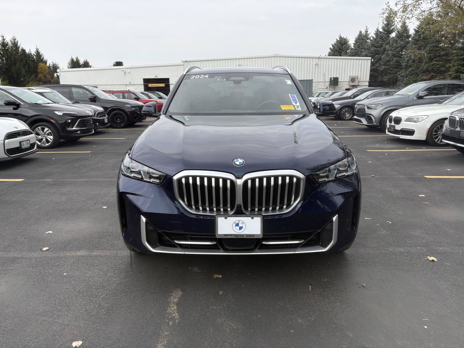 Used 2024 BMW X5 xDrive40i w/ Premium Package AWD/4WD image 2