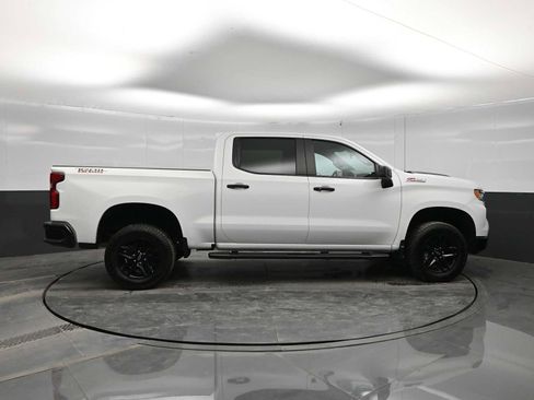 Used 2024 Chevrolet Silverado 1500 LT Trail Boss w/ Protection Package AWD/4WD image 9