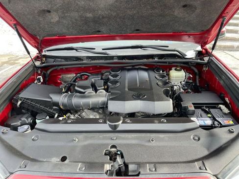 Used 2019 Toyota 4Runner SR5 image 11