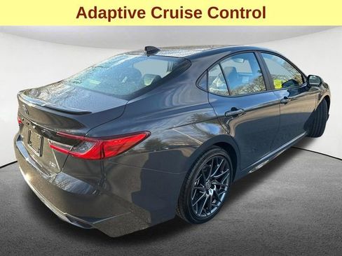 Used 2025 Toyota Camry XSE FWD image 10