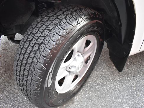 Used 2020 Toyota Tundra SR5 image 33