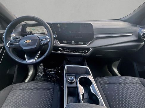 Used 2026 Chevrolet Equinox LT FWD image 16