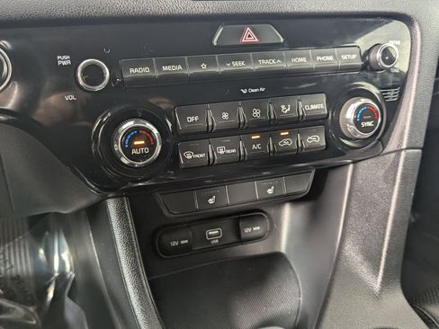 Used 2020 Kia Sportage EX AWD/4WD image 19