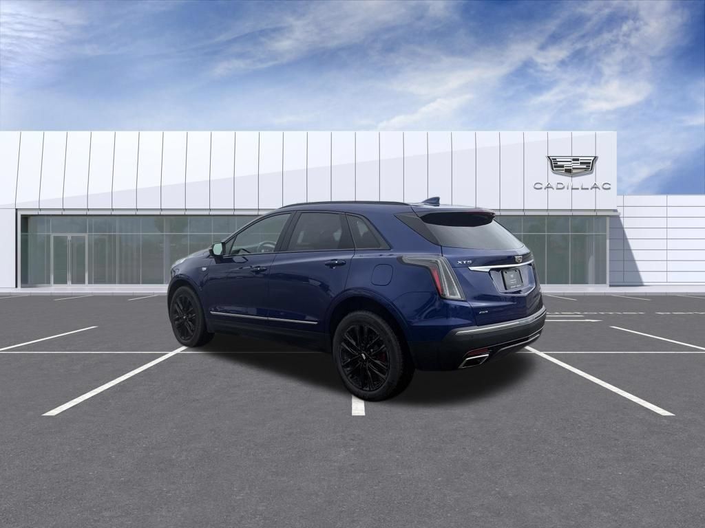 Certified 2024 Cadillac XT5 Sportv w/ LPO, Floor Liner Package AWD/4WD image 2