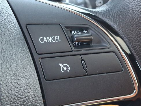 Used 2018 Mitsubishi Outlander SE FWD image 22
