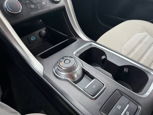 Used 2018 Ford Fusion S image 19