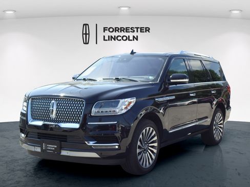 Used 2019 Lincoln Navigator Reserve AWD/4WD image 7