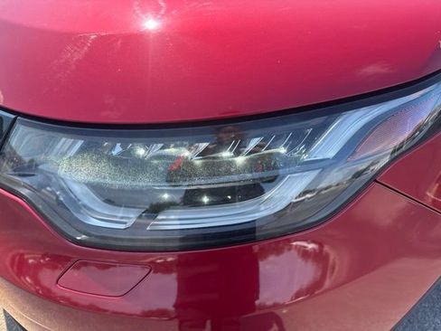 Used 2017 Land Rover Discovery HSE AWD/4WD image 9