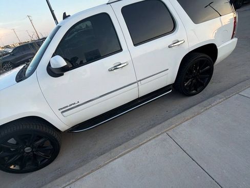 Used 2010 GMC Yukon Denali RWD image 16