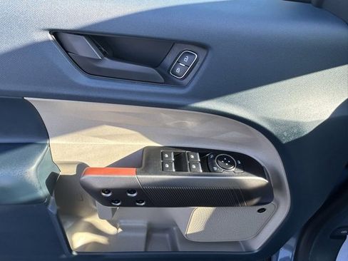 Used 2025 Ford Maverick Lariat w/ 4K Tow Package image 12