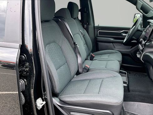 Used 2025 RAM 1500 Big Horn AWD/4WD image 6