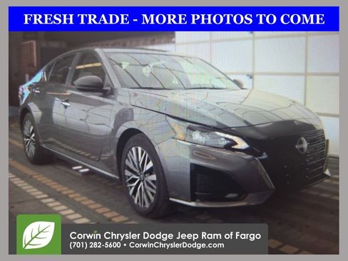 Used 2025 Nissan Altima 2.5 SV FWD image 1
