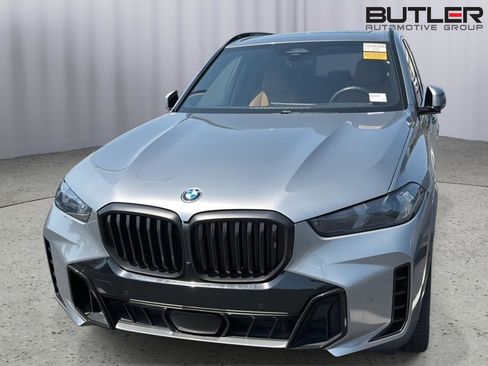 Certified 2024 BMW X5 sDrive40i w/ M Sport Package RWD image 3