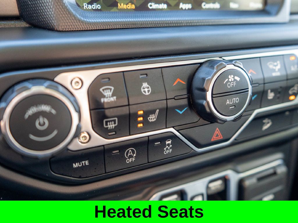 Used 2018 Jeep Wrangler Unlimited Sahara AWD/4WD image 27