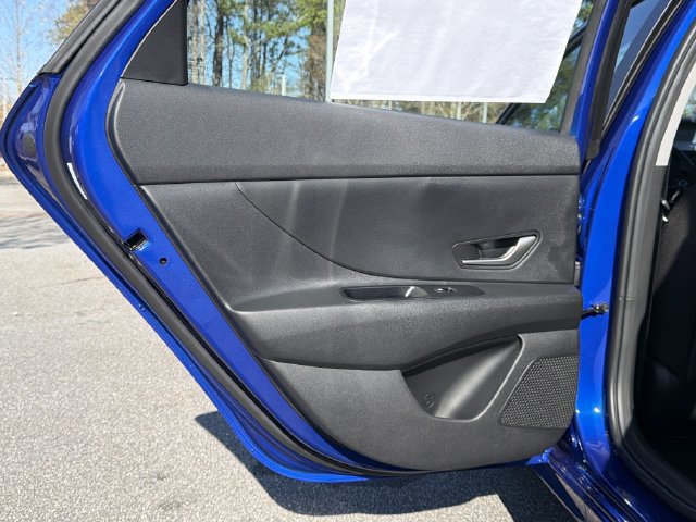 New 2026 Hyundai Elantra SE FWD image 23
