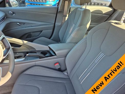Used 2024 Hyundai Elantra SEL image 7