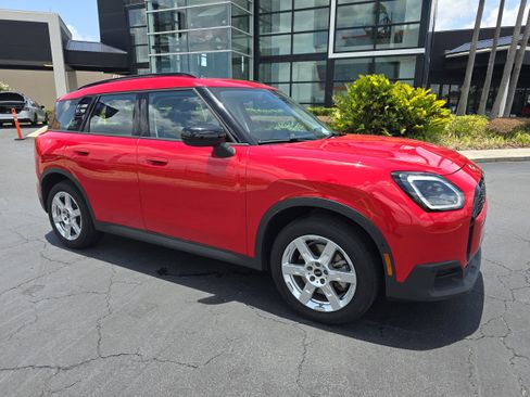 Used 2025 MINI Cooper Countryman S image 2