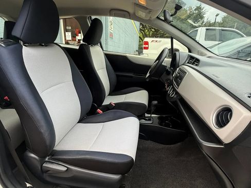 Used 2012 Toyota Yaris LE FWD image 18
