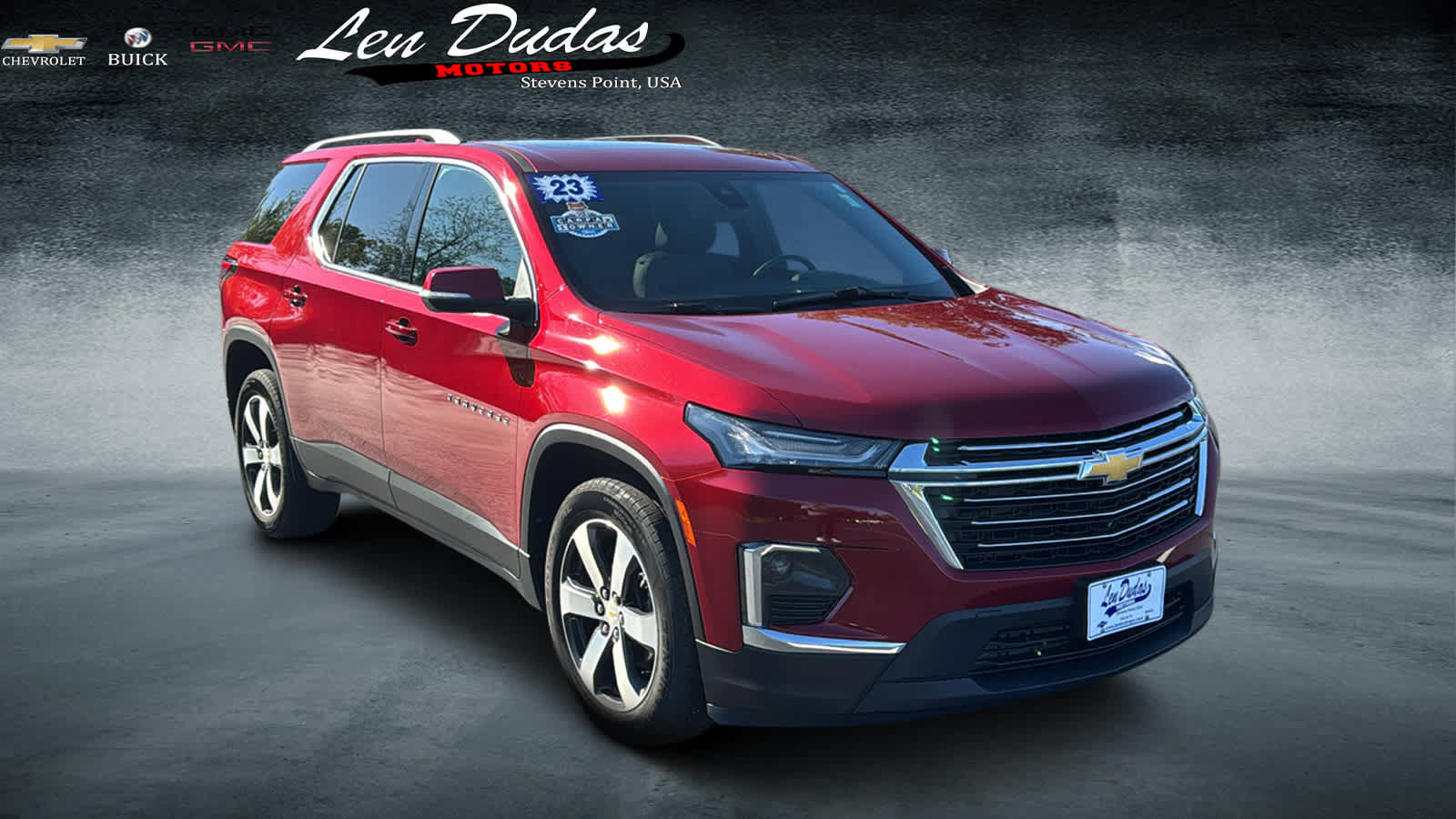 Used 2023 Chevrolet Traverse LT w/ LT Premium Package AWD/4WD image 1