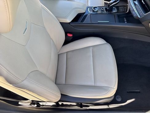 Used 2023 Cadillac CT5 Luxury image 13