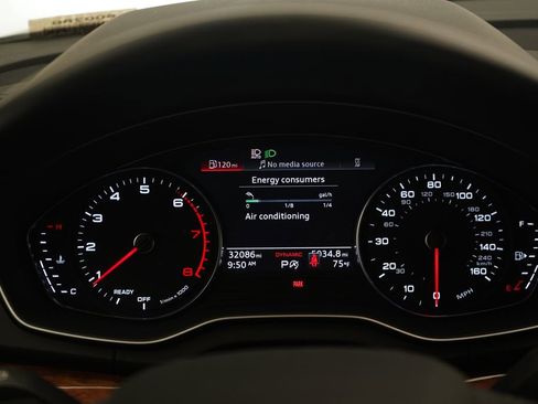 Used 2023 Audi Q5 2.0T Premium w/ Convenience Package image 10