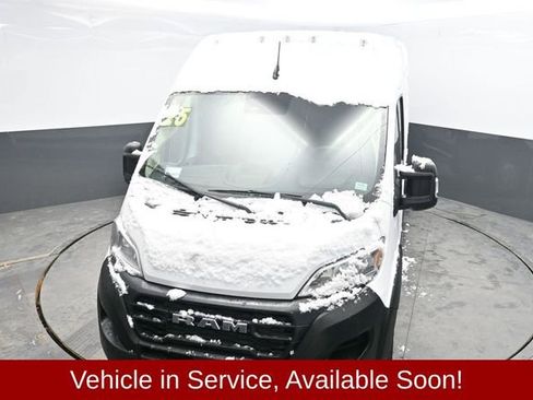 Used 2025 RAM ProMaster 2500 w/ Convenience Group image 23