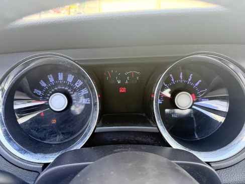 Used 2012 Ford Mustang Coupe RWD image 20