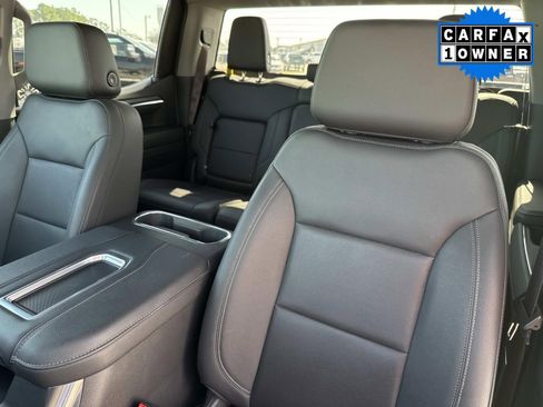 Certified 2022 GMC Sierra 1500 SLT w/ SLT Convenience Package image 27