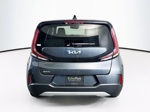 Used 2025 Kia Soul LX w/ LX Technology Package FWD image 7